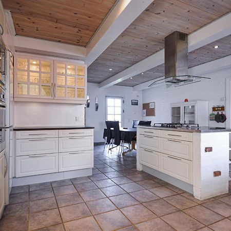 Awesome Home In Bredebro With Kitchen Ballum ภายนอก รูปภาพ
