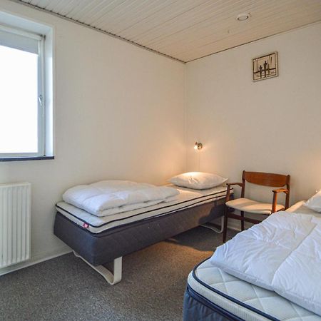 Awesome Home In Bredebro With Kitchen Ballum ภายนอก รูปภาพ