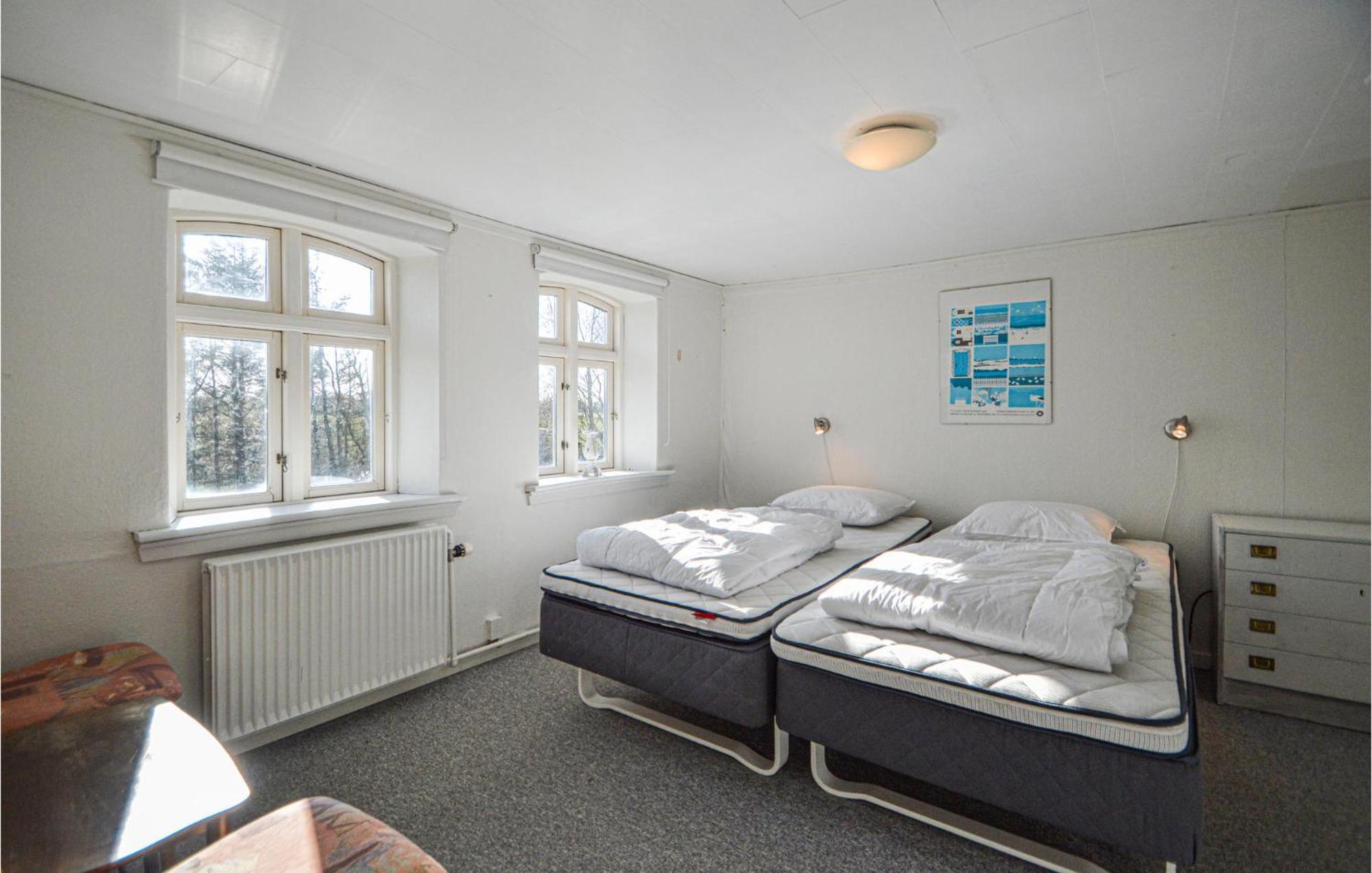 Awesome Home In Bredebro With Kitchen Ballum ภายนอก รูปภาพ