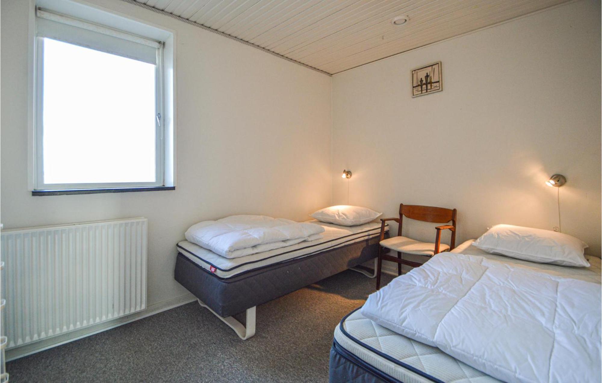 Awesome Home In Bredebro With Kitchen Ballum ภายนอก รูปภาพ