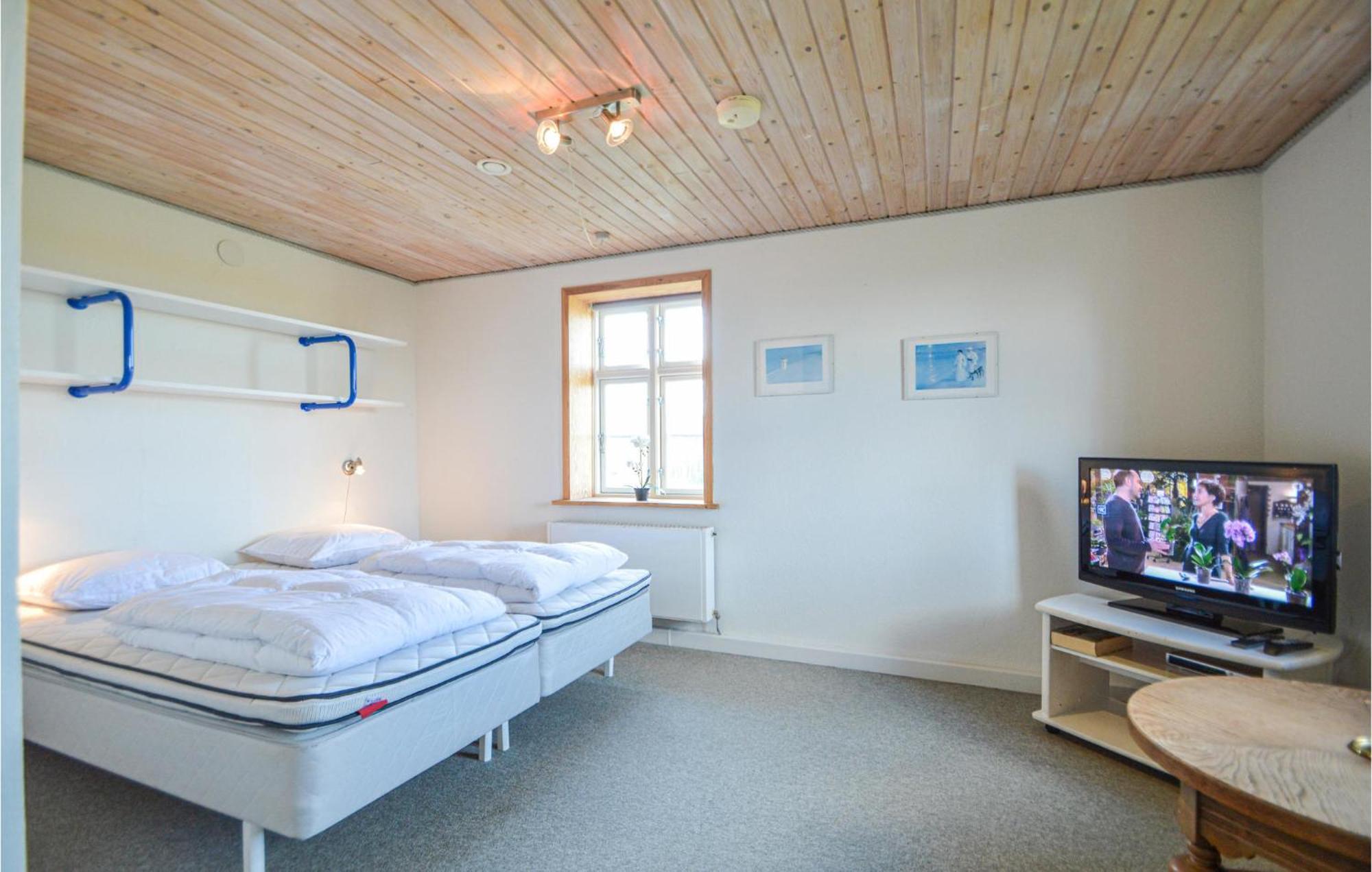 Awesome Home In Bredebro With Kitchen Ballum ภายนอก รูปภาพ